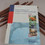 Praxis-Lehrbuch der modernen Heilpflanzenkunde - Ursel Bühring